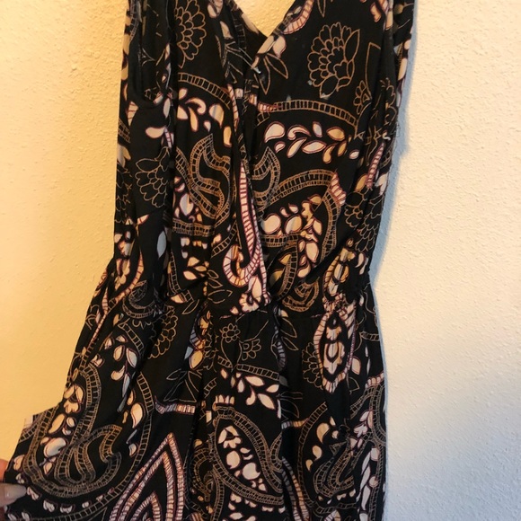 Romper - Picture 2 of 3